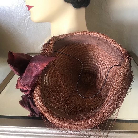 UNIQUE 1940s\' COPPER COLORED STRAW TOQUE WITH MATCHING FABRIC BOWS & 1/2 VEIL main image 11